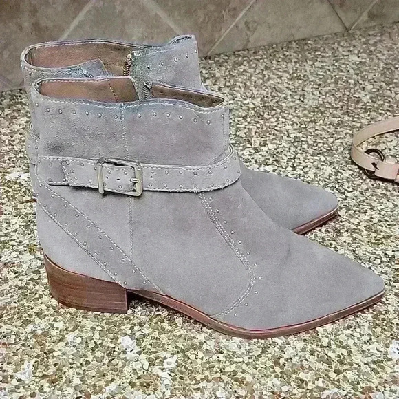 Antonio Melani booties‎ - Picture 1 of 4